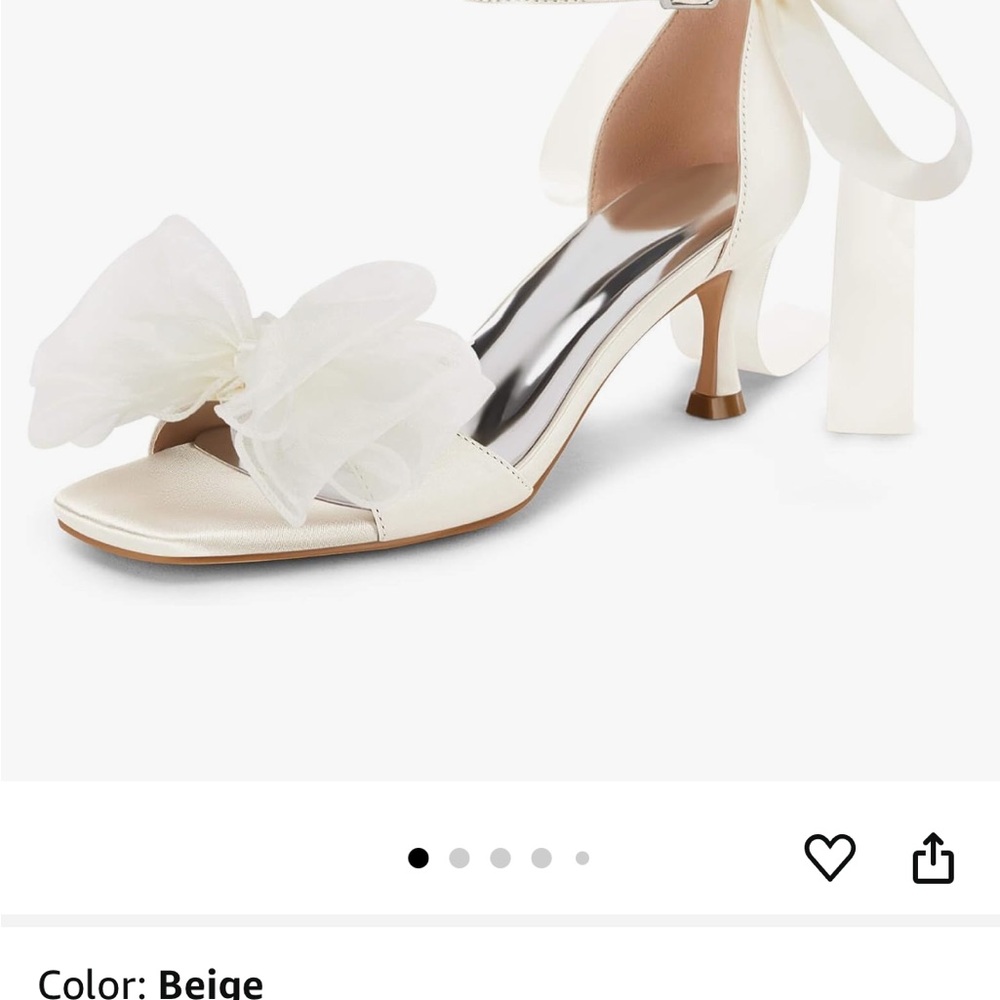 Elegant White Women's Heels with Bow Detail kitten heels